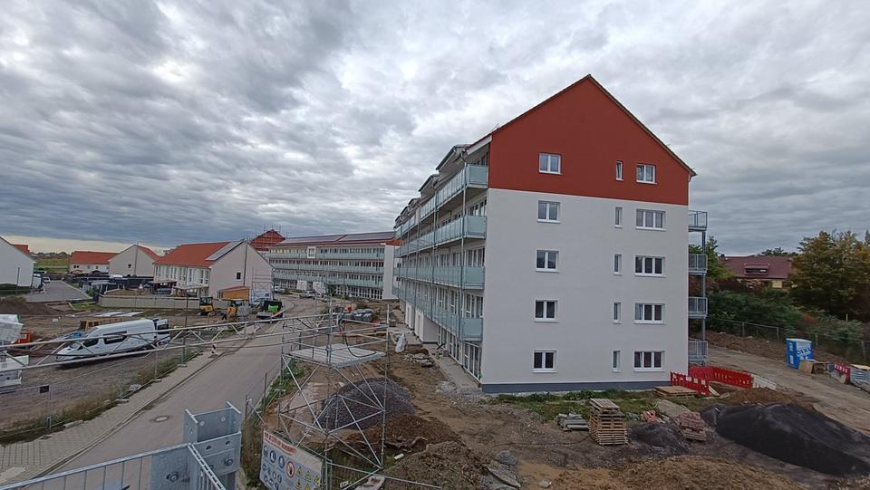 Etagenwohnung Schkeuditz - 4 Zimmer, 102 m&sup2;, 1.100&euro; | Angebot:25253511