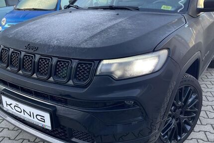 Jeep Compass 4.458 km 26.996 &euro; Leipzig 04178