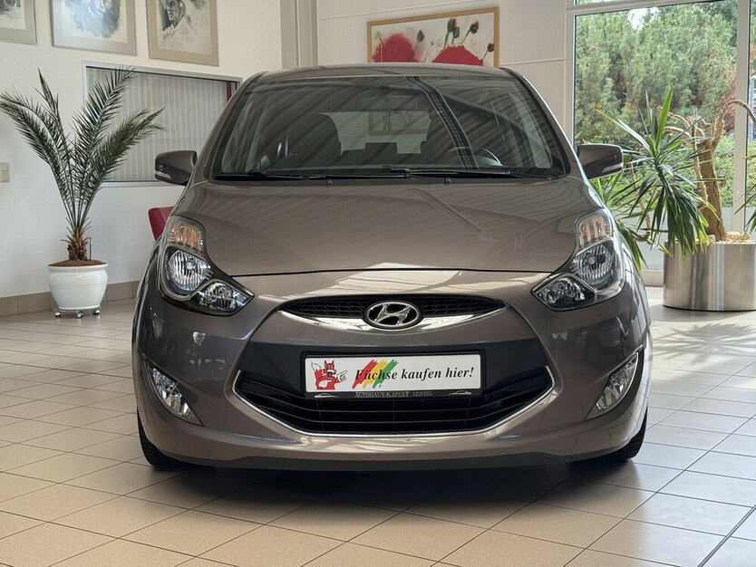 Hyundai ix20 FIFA world Cup Edition Automatik/LEDER/AHK/ 59.985 km 10.990 € Leipzig 04347