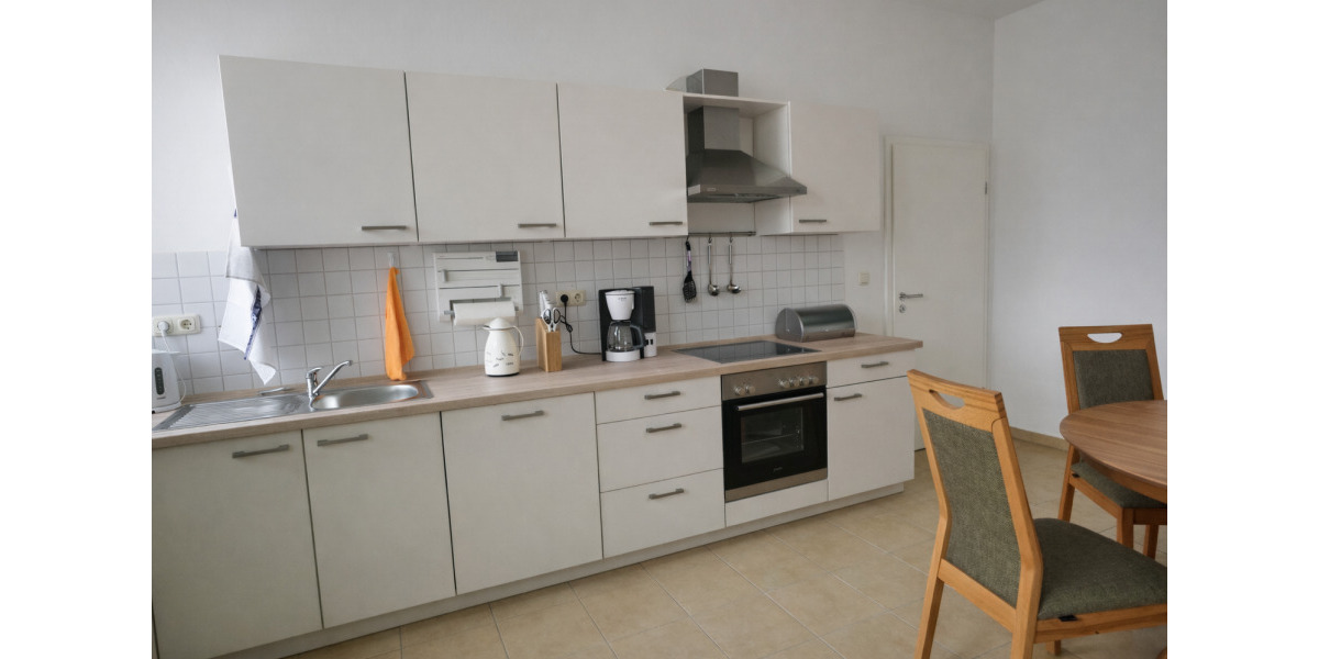 Mehrfamilienhaus, Wohnhaus Schkopau Röglitz - 1 Zimmer, 303 m&sup2;, 675.000&euro; | Angebot:25798022