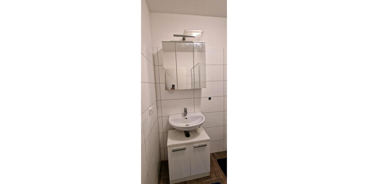 Etagenwohnung Schkeuditz - 1 Zimmer, 18 m&sup2;, 700&euro; | Angebot:25793056