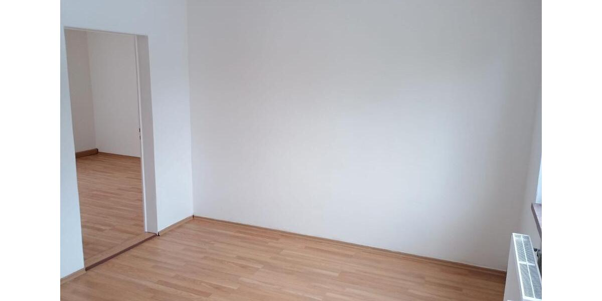 Etagenwohnung Borna - 2.5 Zimmer, 61 m&sup2;, 396&euro; | Angebot:27631256